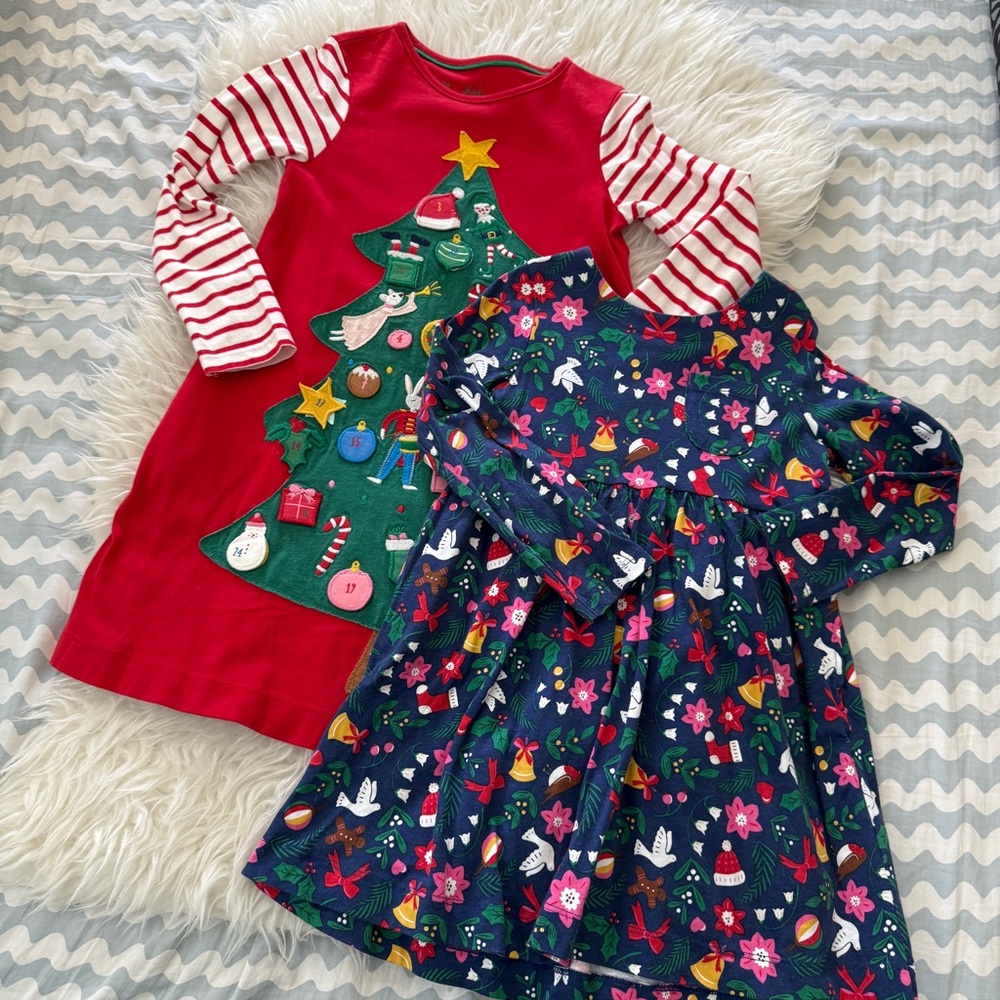 ❤️moving sale ❤️ Mini Boden Red and Blue Holiday Dresses size 4-5Y and 6-7Y